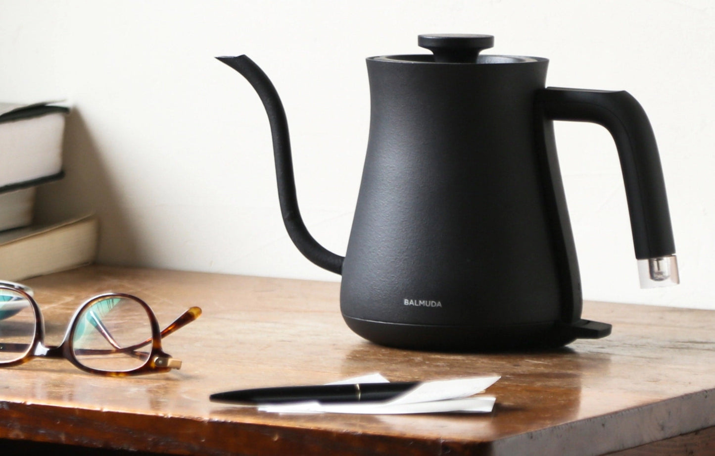 BALMUDA the Kettle Electric Gooseneck Kettle Lightweight